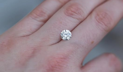 Lab diamond engagement rings